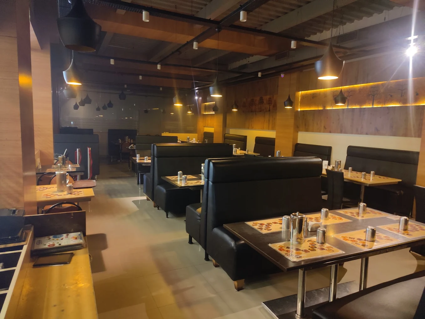 Ponram Food Square